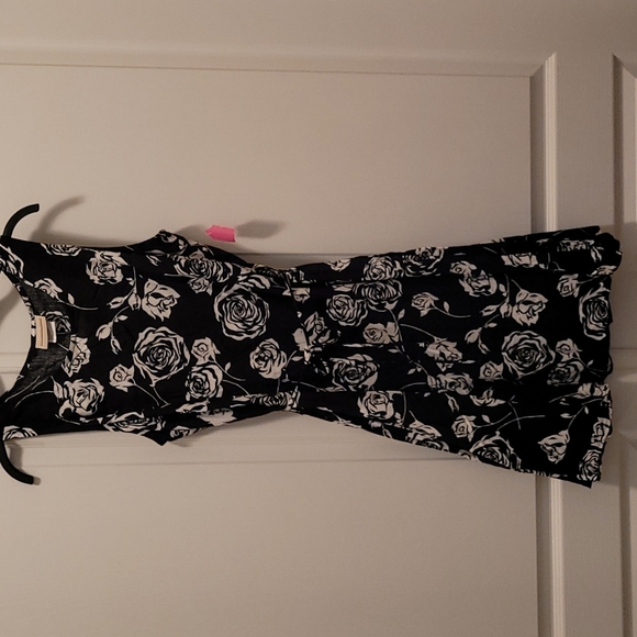 Cool and comfortable sundress! - Picture 5 of 6